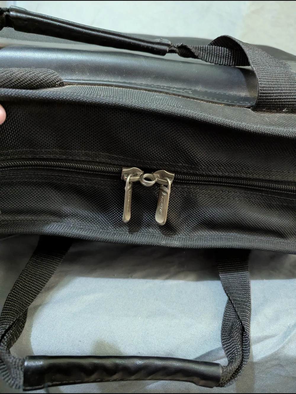 Targus Black Men's Heavy Duty Laptop Briefcase Bag